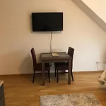 Newtown Апартаменти