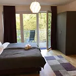 Apartament Newtown *